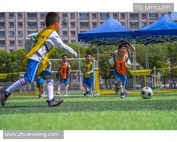 中国足球吧:探索中国足球的未来与发展之路,共同见证绿茵场上的辉煌与梦想