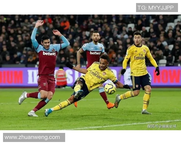 回顾2017年足球赛事精彩瞬间与经典对决的全景分析 回顾2017年足球赛事精彩瞬间与经典对决的全景分析